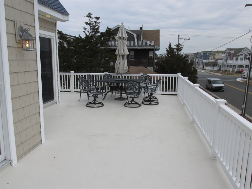 25 West 11th Street, Avalon (Center)