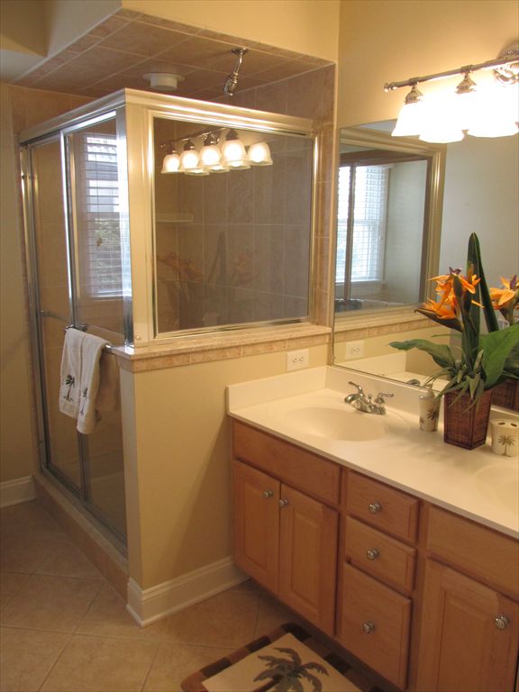 25 West 11th Street, Avalon (Center)