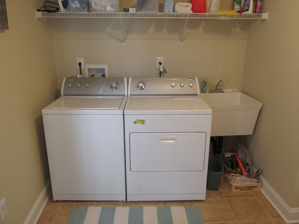 25 West 11th Street, Avalon (Center)