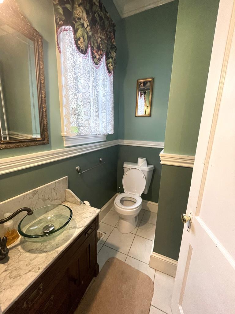 John F. Craig House | Photo 15