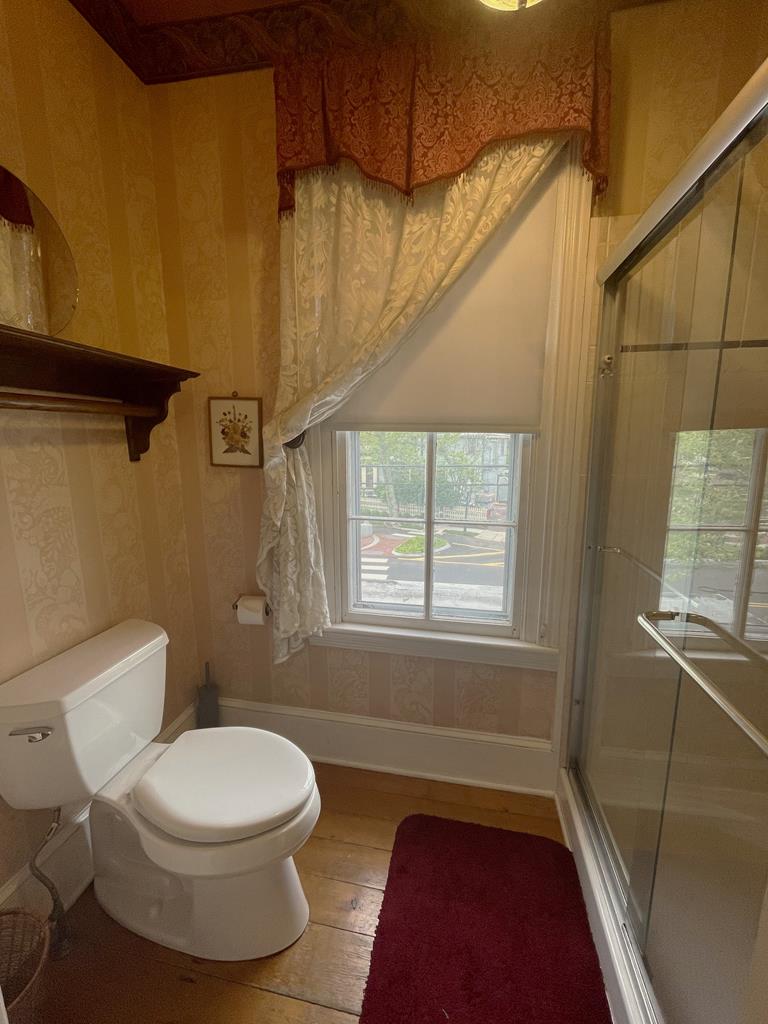 John F. Craig House | Photo 28