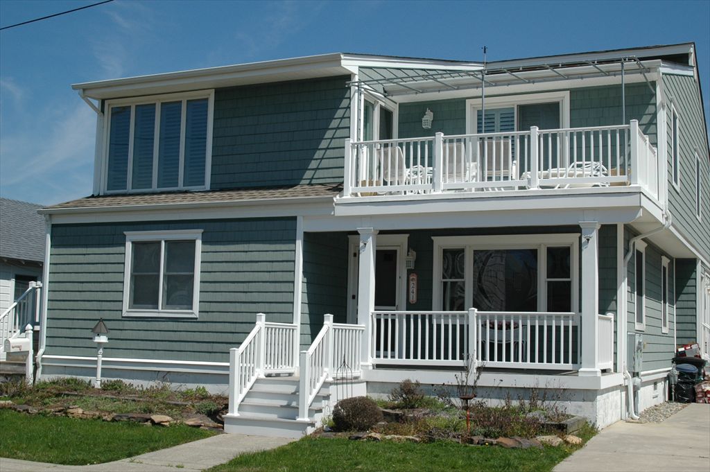 241 25th Street, Avalon