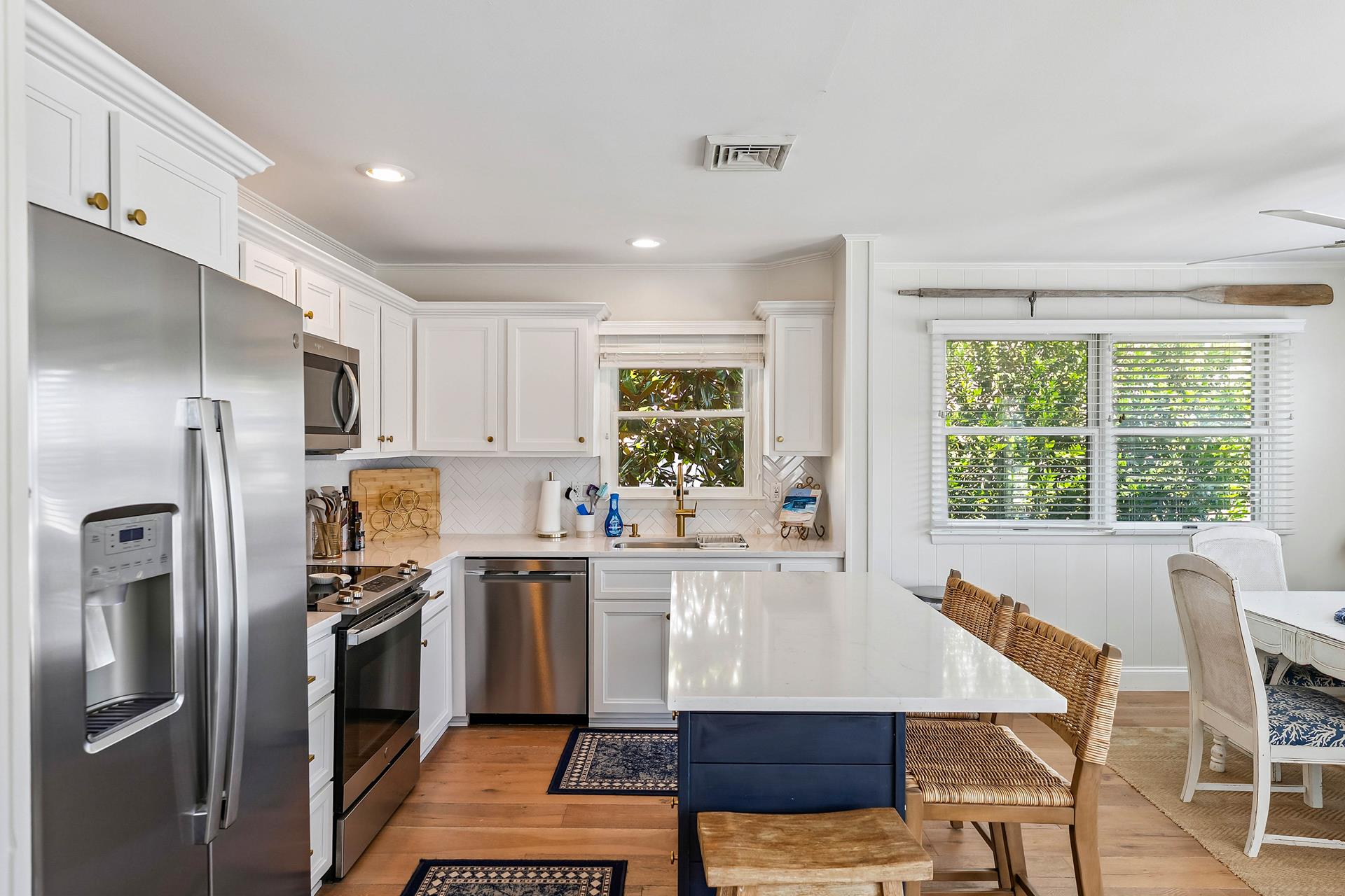 460 20th Street, Avalon (Center)