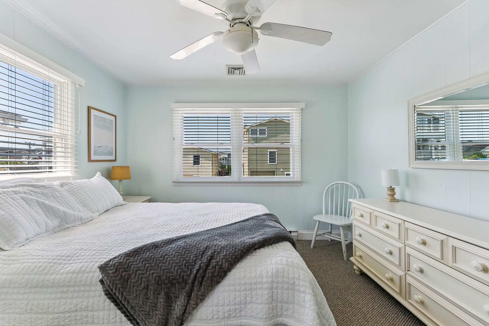 460 20th Street, Avalon (Center)