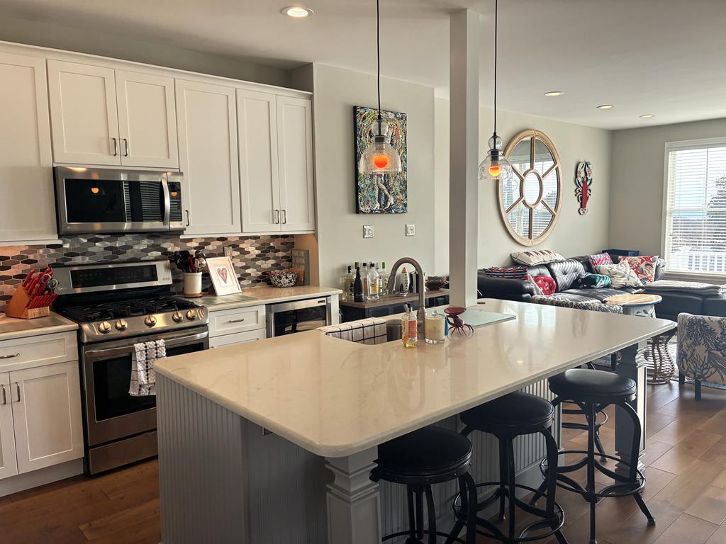 WATER VIEW TWIN ONE BLOCK TO BEACH | Photo 16