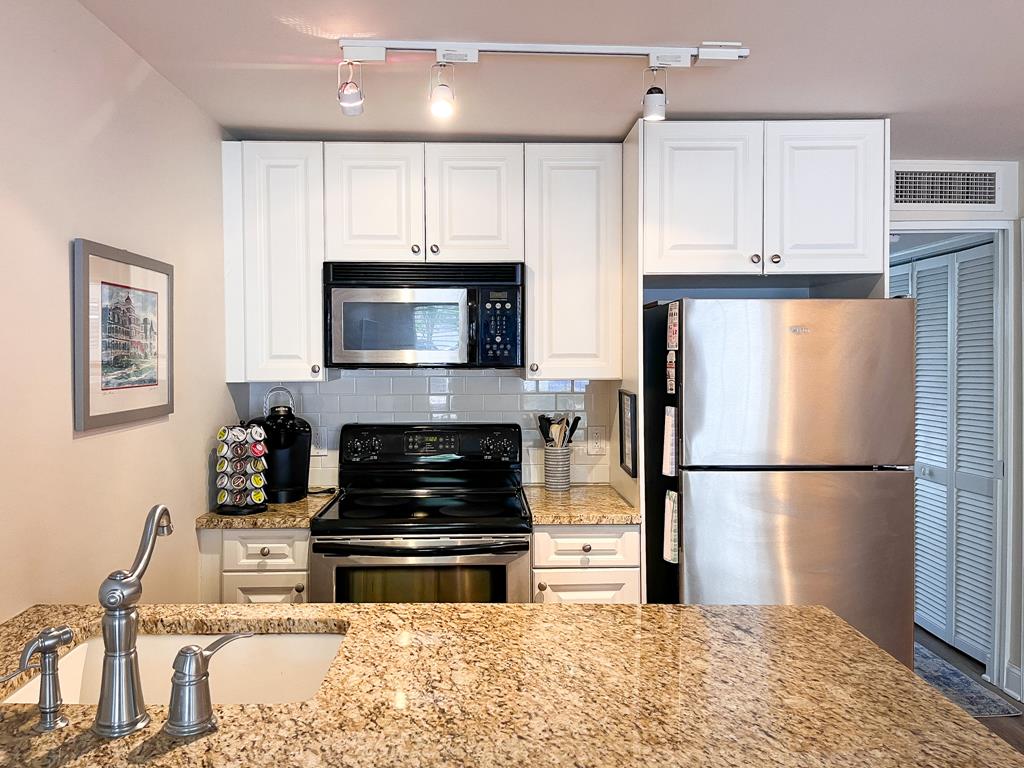 Driftwood Dream Unit 12 | Photo 10