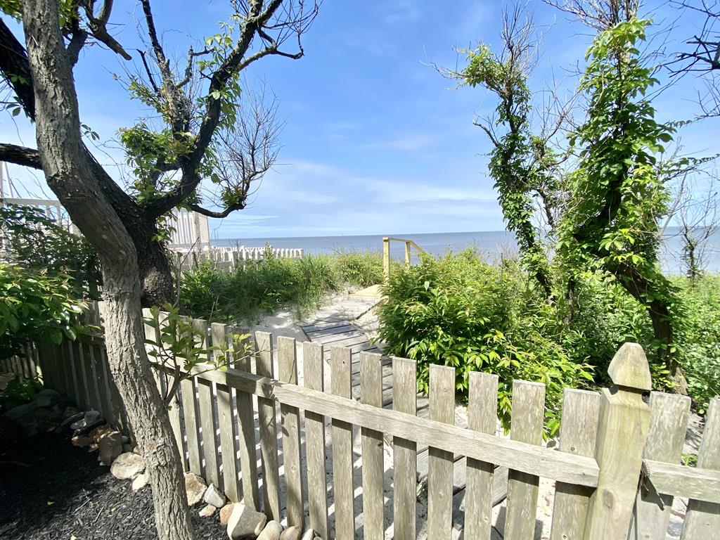 Water Front - Gorgeous Views | Photo 36