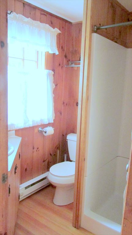 Cottage #5 - Bathroom with Shower