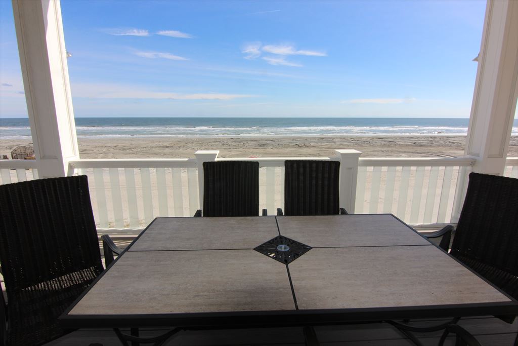 7717 Pleasure Avenue, Sea Isle City (Beach Front)