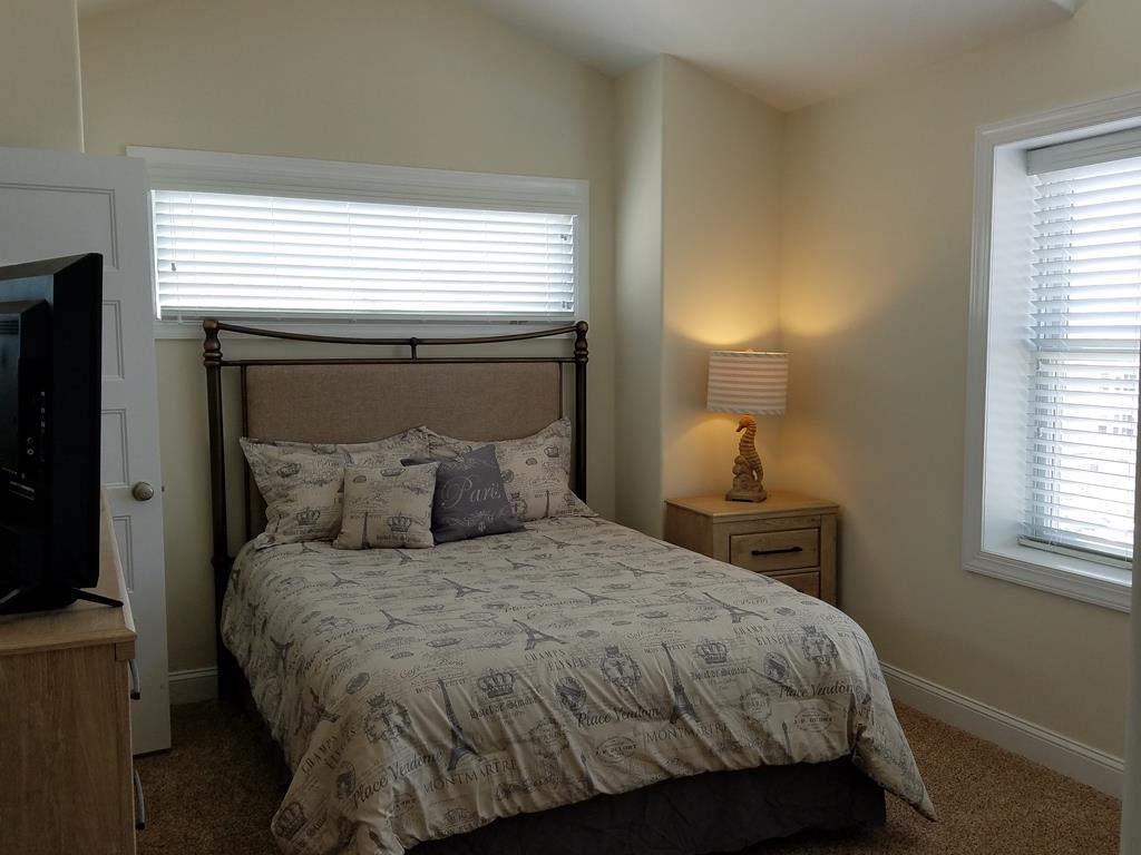 7717 Pleasure Avenue, Sea Isle City (Beach Front)