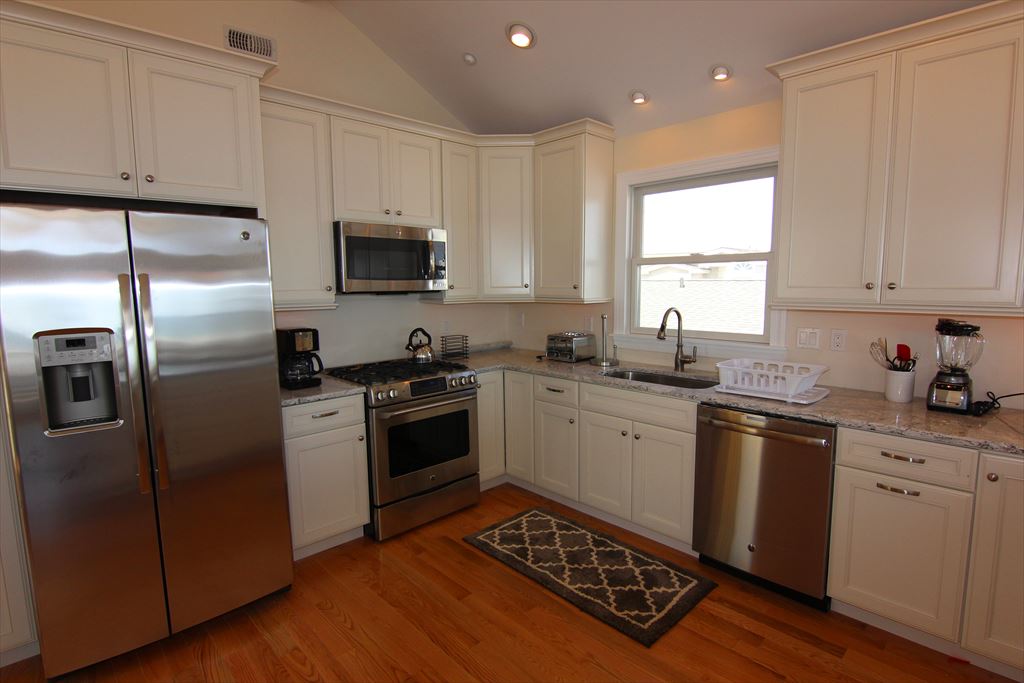 7717 Pleasure Avenue, Sea Isle City (Beach Front)