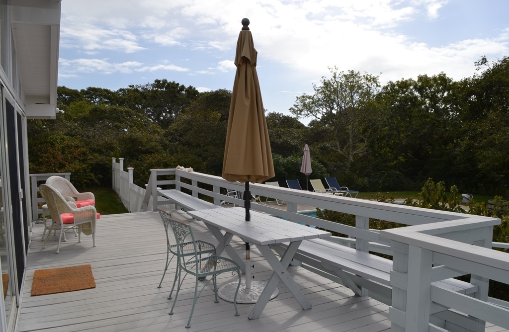 6 Trails End, Chilmark, MA 02535, Rural