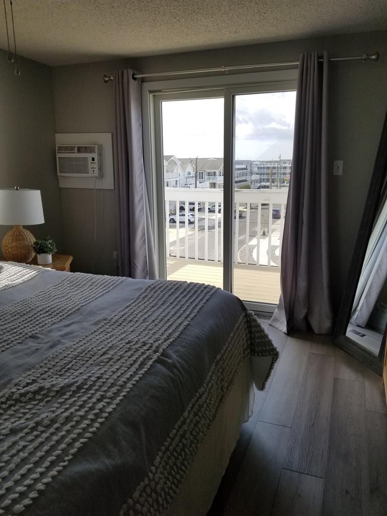 6315 Pleasure Avenue, Sea Isle City (Beach Front)