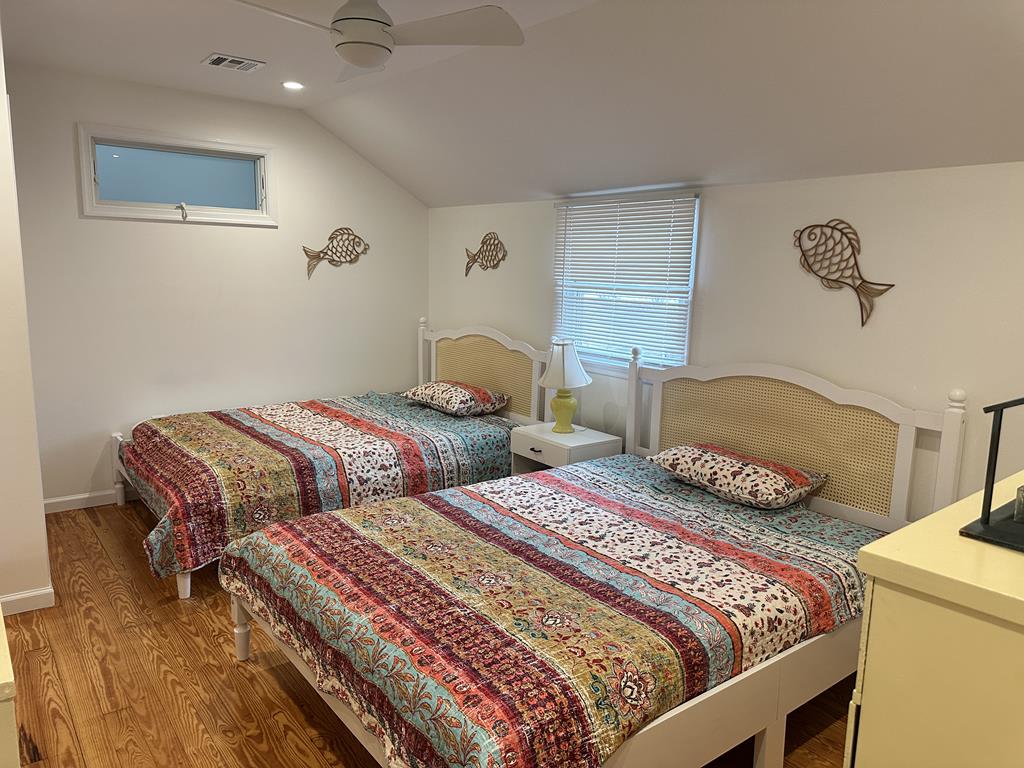 121 Oceanview Drive, Peahala Park (Ocean Front)