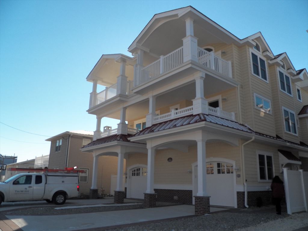 10 72 nd, Sea Isle City (Beach Block)