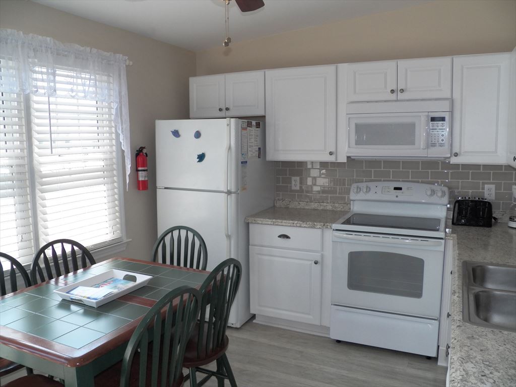 135 65th Street - Picture 