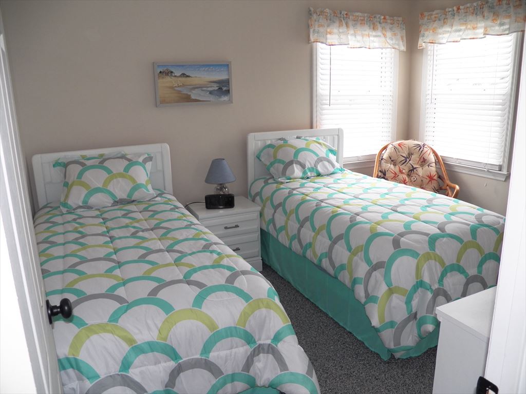 135 65th Street - Picture 