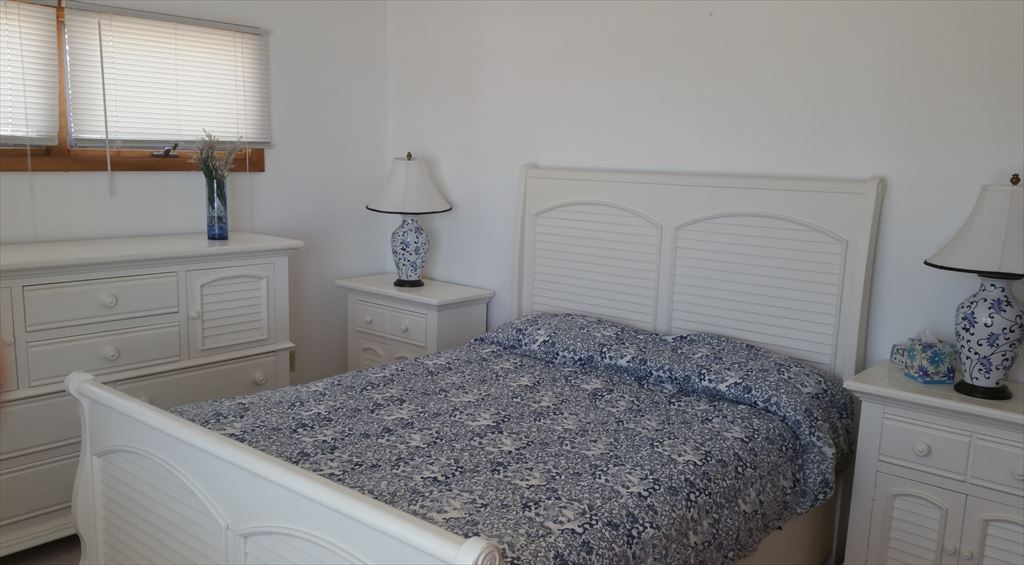 214 Kentford Avenue, Beach Haven (Ocean Front)