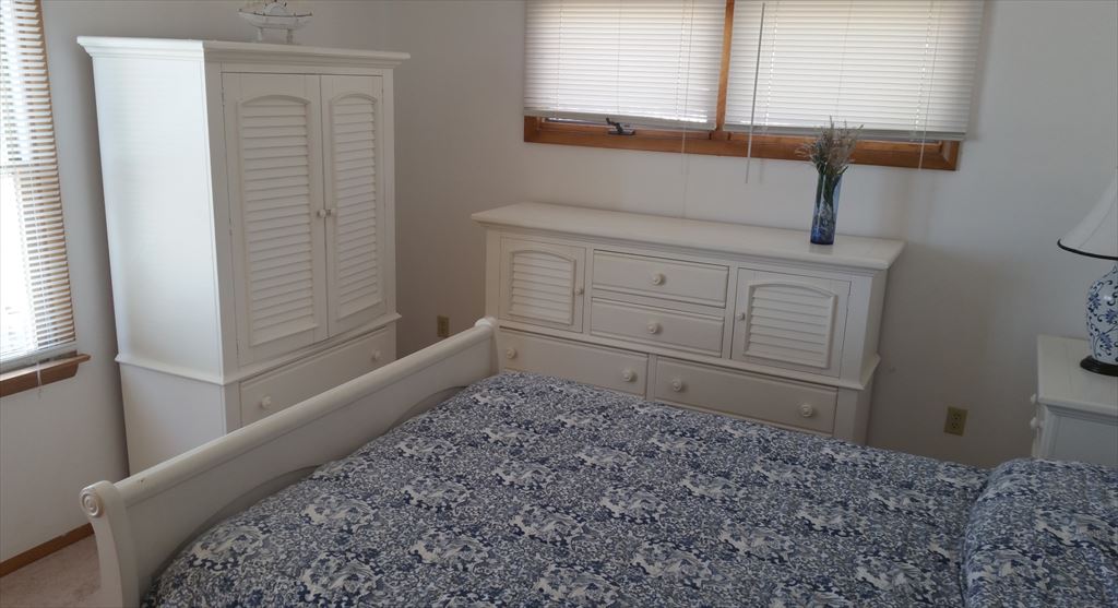 214 Kentford Avenue, Beach Haven (Ocean Front)