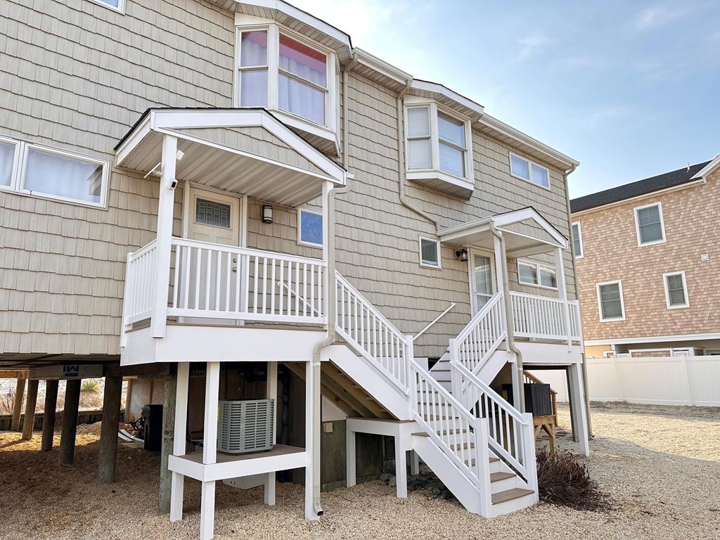 214 Kentford Avenue, Beach Haven (Ocean Front)