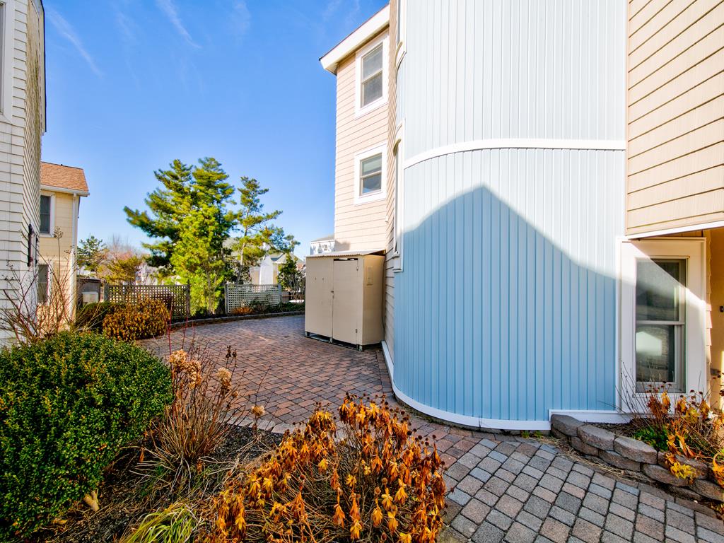 4204 Ocean Blvd, Brant Beach (Ocean Side)