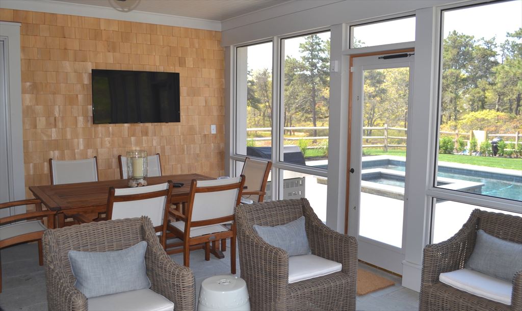 7 Mill Hill Farms Road, Edgartown, MA 02539, Residential