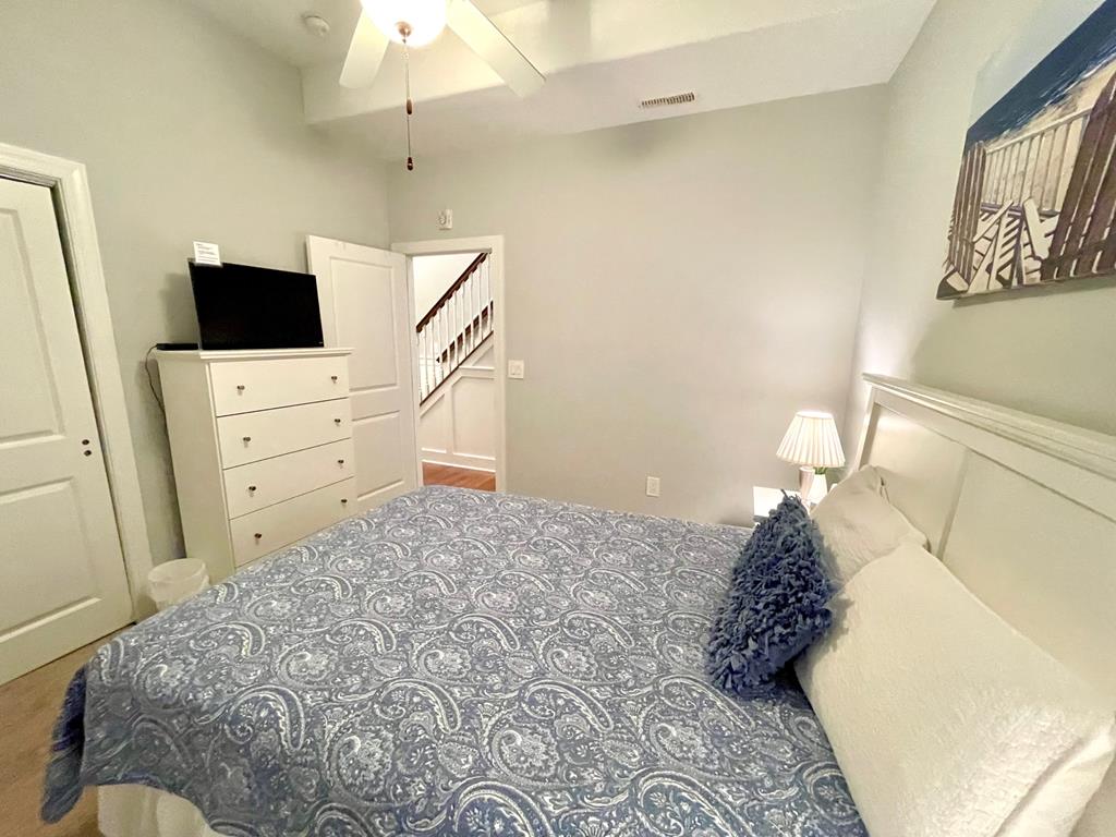 5904 Landis Avenue, Sea Isle City (Center)