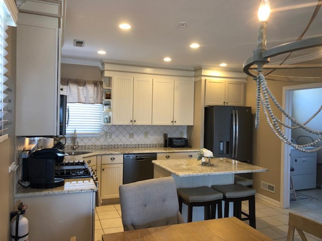 2501 Long Beach Boulevard, Spray Beach (Ocean Side)