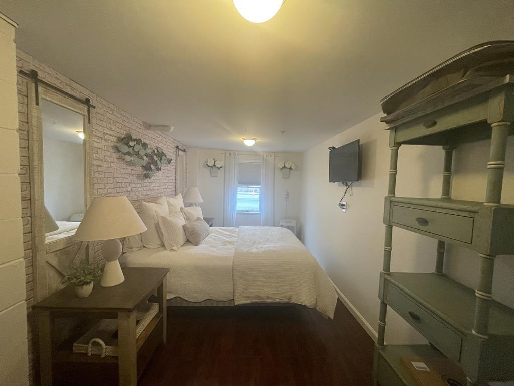 2501 Long Beach Boulevard, Spray Beach (Ocean Side)