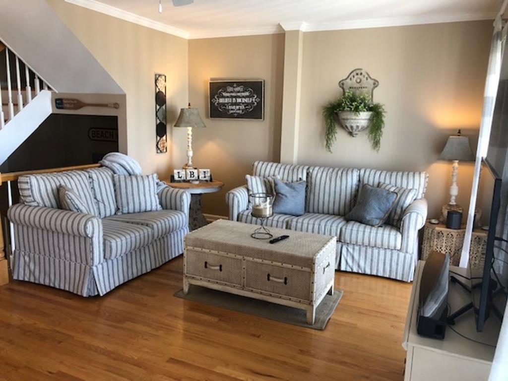 2501 Long Beach Boulevard, Spray Beach (Ocean Side)