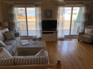 2501 Long Beach Boulevard, Spray Beach (Ocean Side)