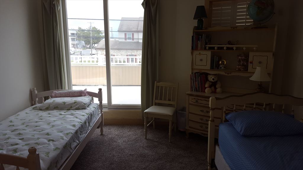 6100 Landis Avenue - Picture 