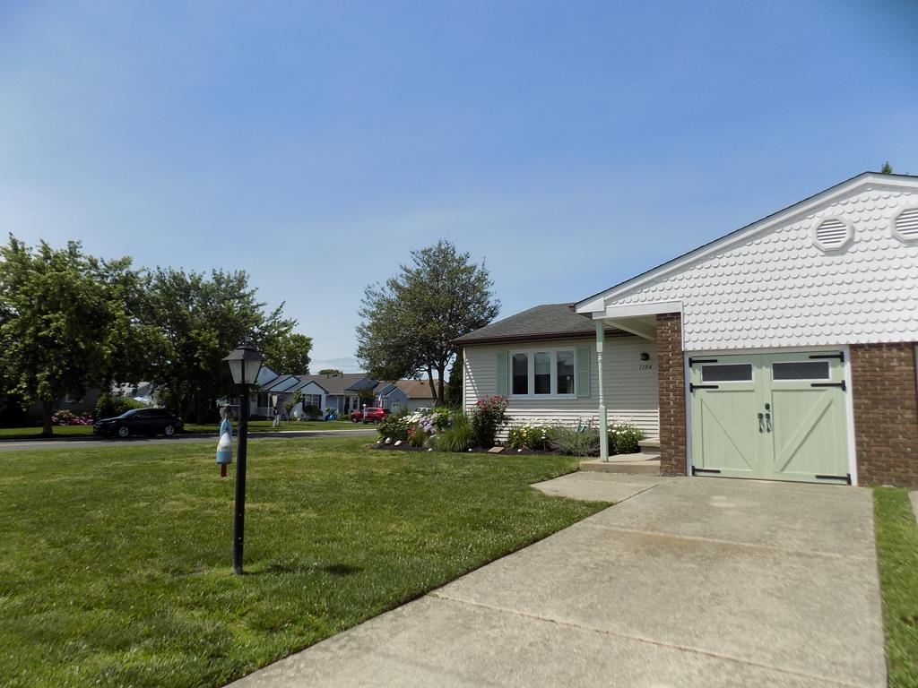 COMFORTABLE PET FRIENDLY TWIN | Photo 23