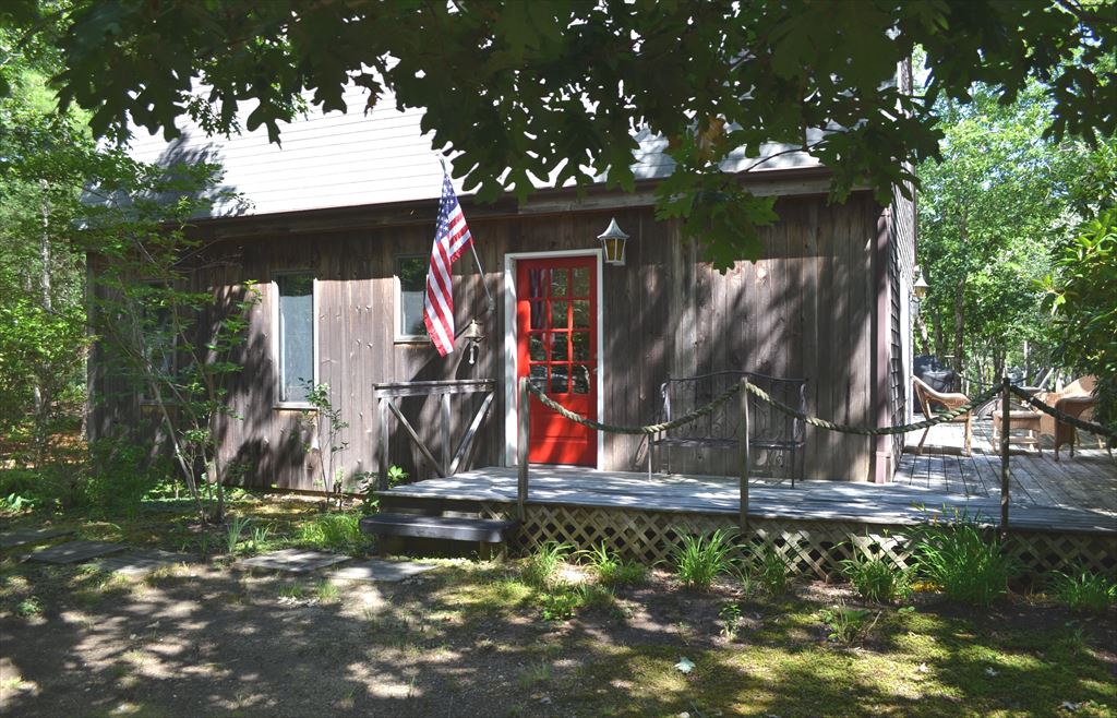 84 Vineyard Meadow Farms Road, West Tisbury, MA 02575, Residential