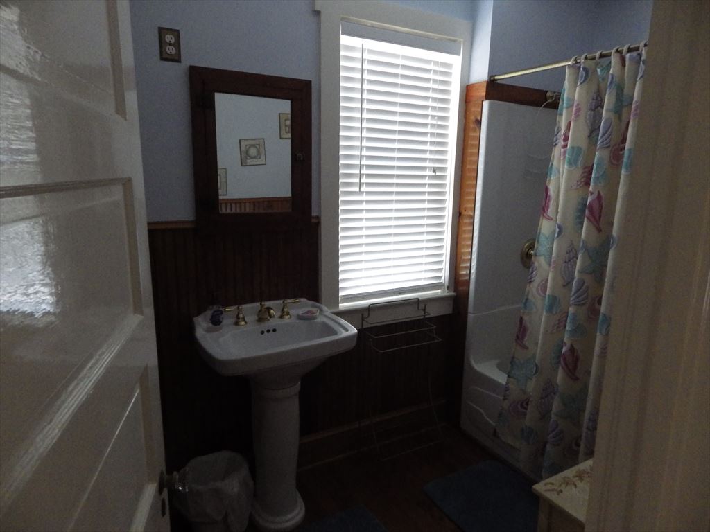 123 E 31st Street, front house, Ship Bottom (Ocean Block)