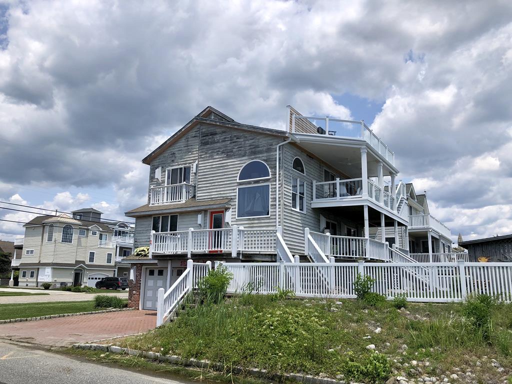 1 Williams, Strathmere