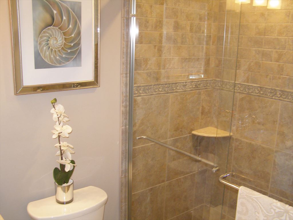 118 46th Street - Picture 