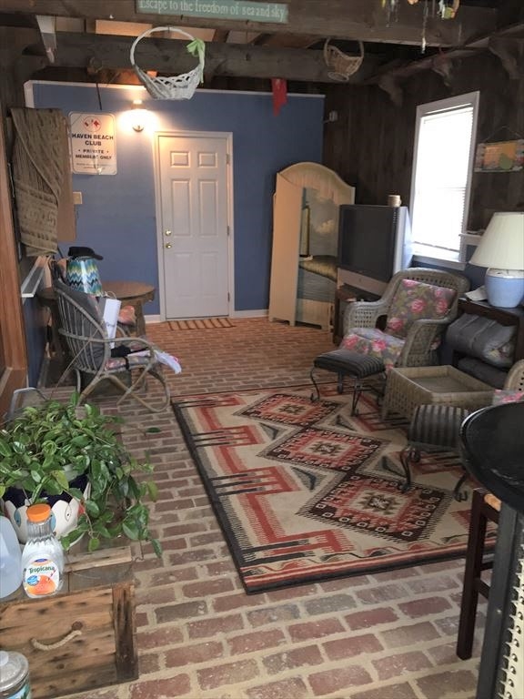 11306 Long Beach Blvd, Haven Beach (Bay Side)