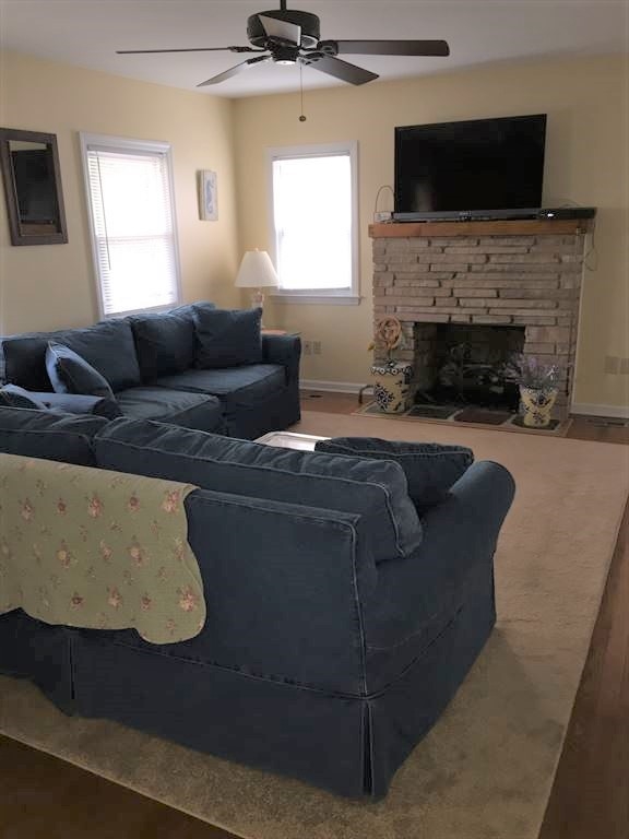 11306 Long Beach Blvd, Haven Beach (Bay Side)