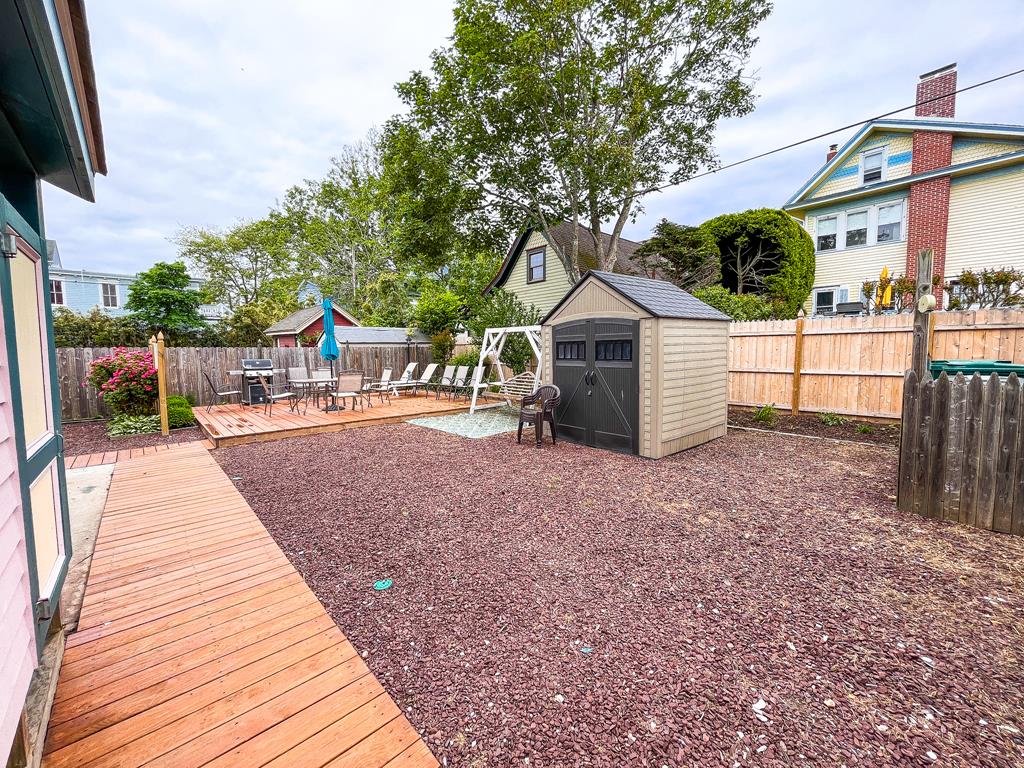 The Linda Lee | Photo 30