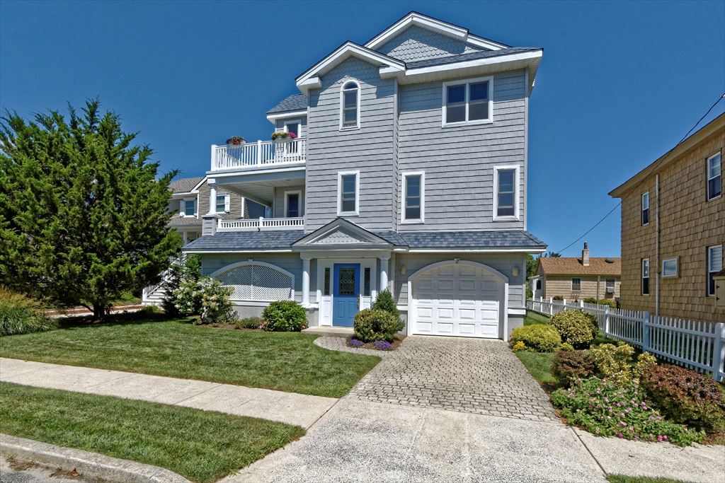 17 West Winthrop Avenue., Strathmere