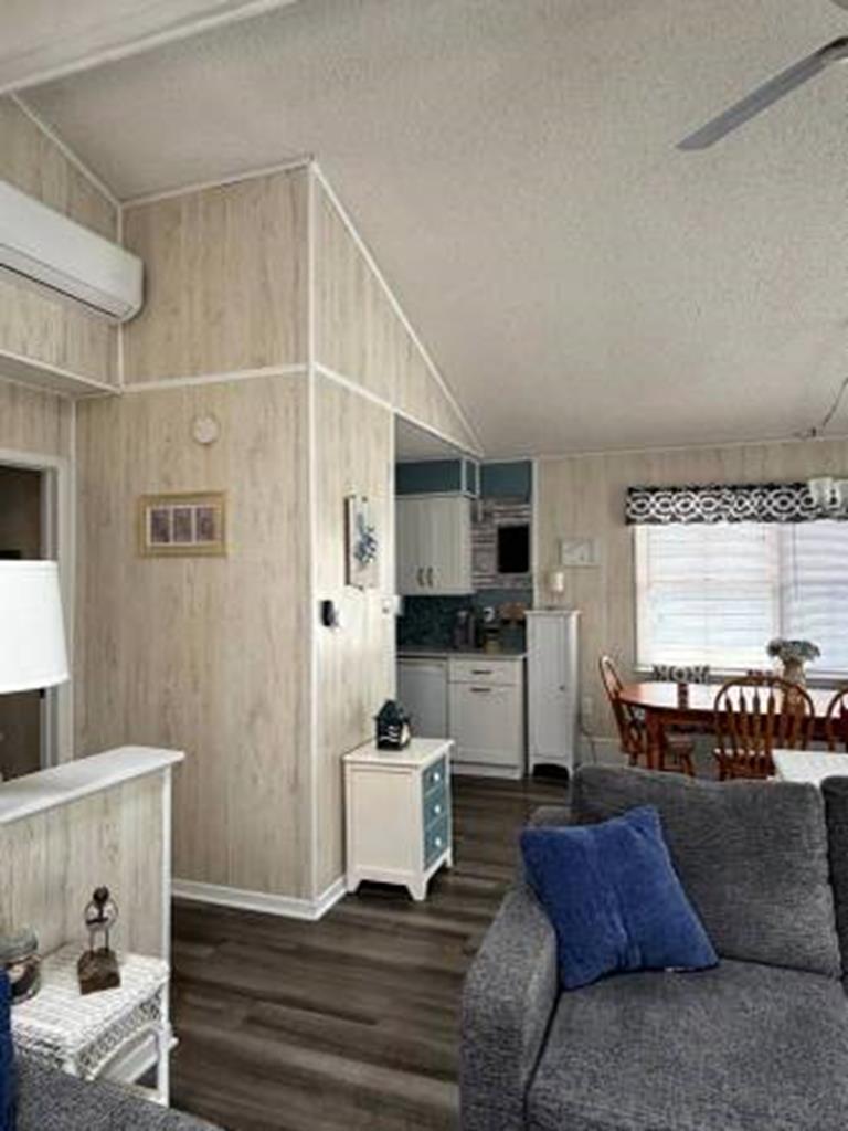 25 84th street - Picture 