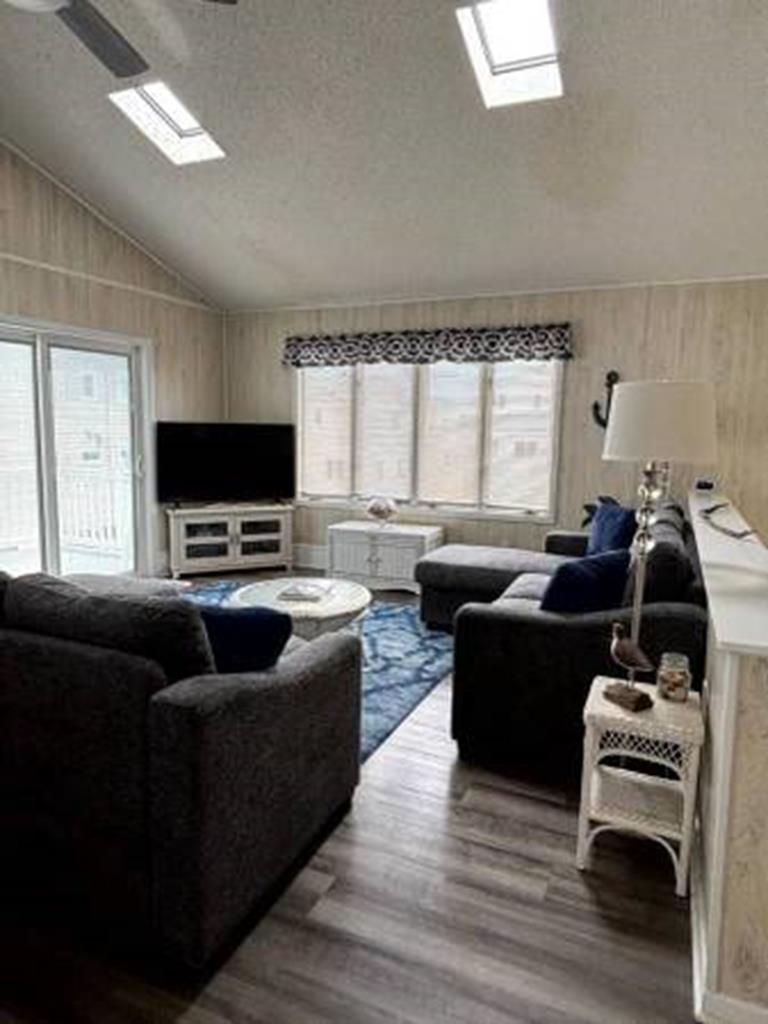 25 84th street - Picture 