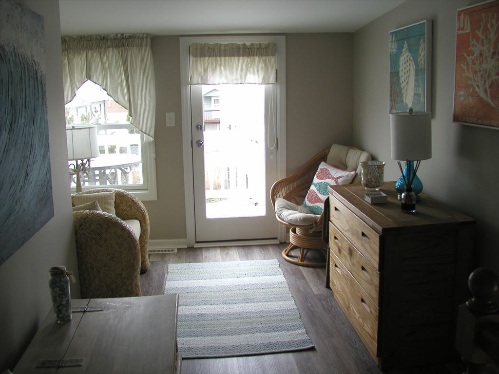 10306 Highland Avenue, Beach Haven Park (Bay Side)