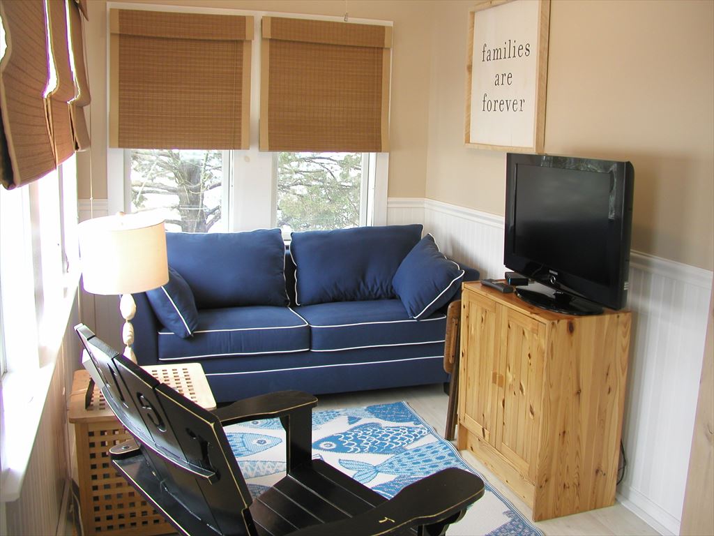 10306 Highland Avenue, Beach Haven Park (Bay Side)