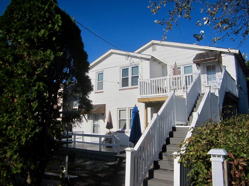 17 E. Webster - 1st Floor Rear, Strathmere