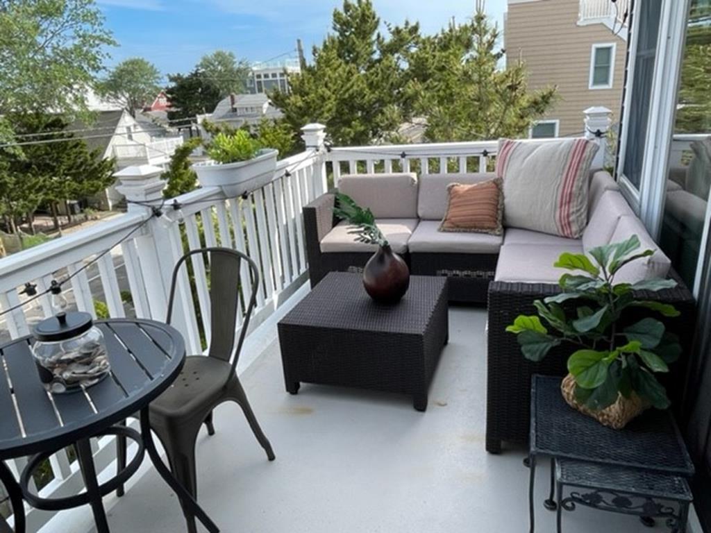 1410 Beach Avenue., North Beach Haven (Ocean Side)