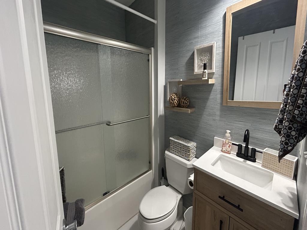 1410 Beach Avenue., North Beach Haven (Ocean Side)