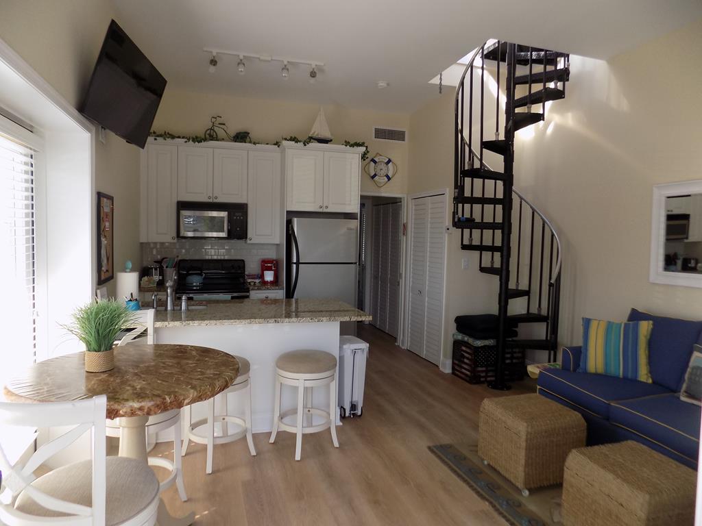 Driftwood Unit 20 | Photo 4