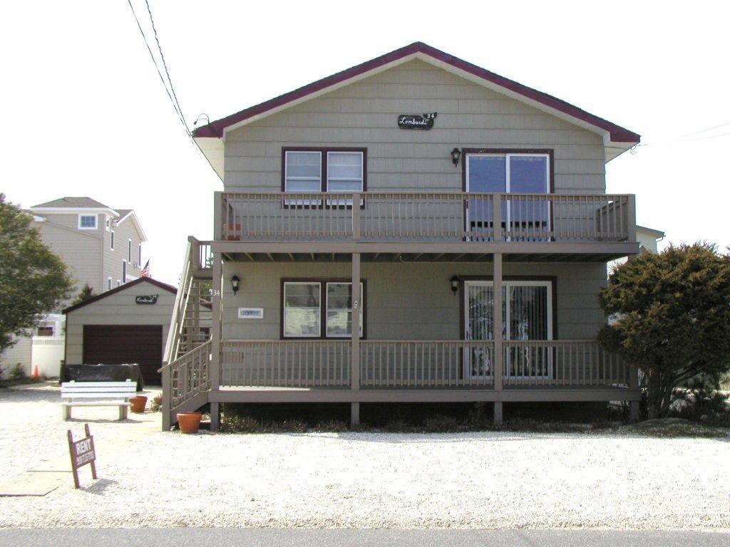 34  18th Street, Surf City